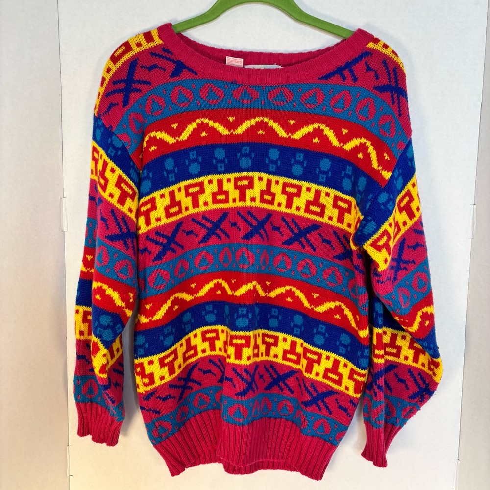 HEIDI- Women's Multi-Color Patterned Crewneck Sweater Size Small